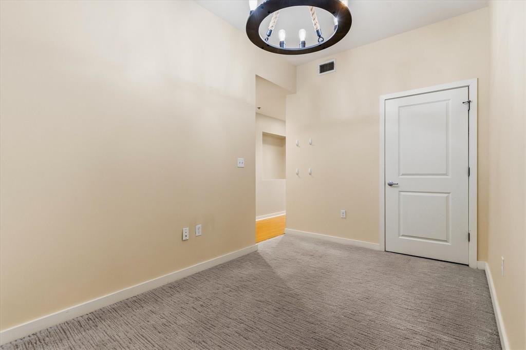 1200 Main Street 2507