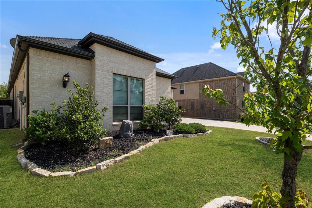 1912 Lasseter Drive