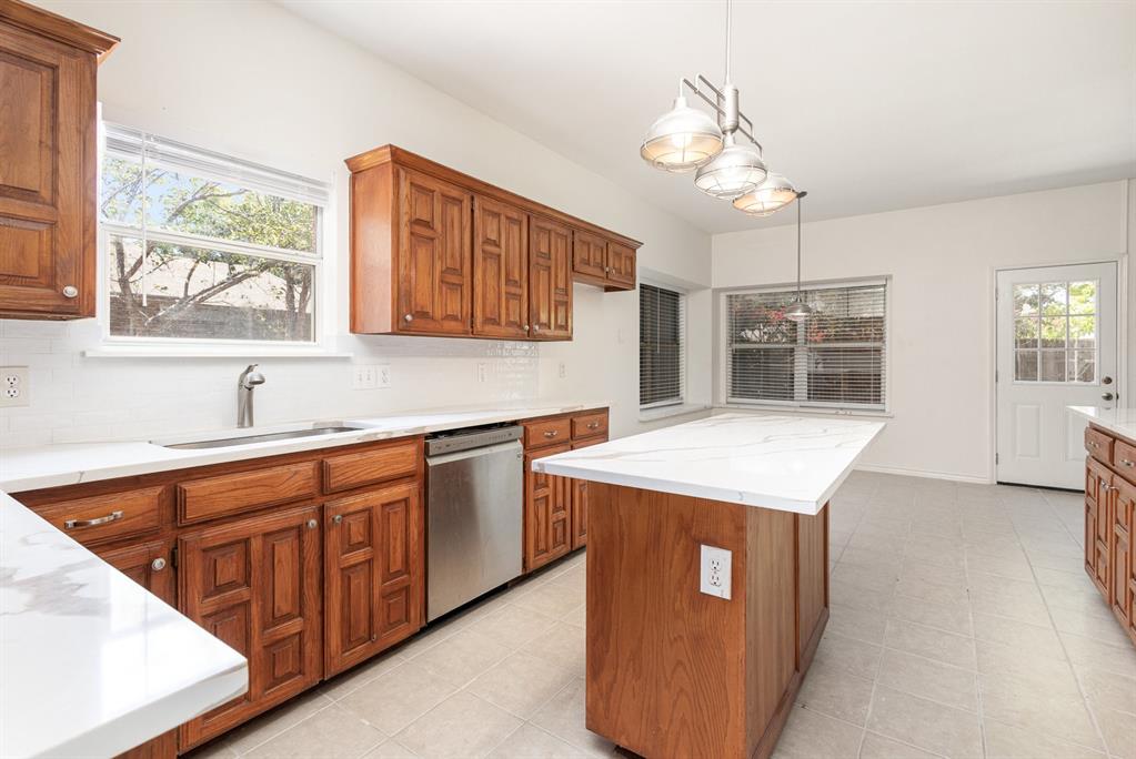 3309 Bridgewater Drive