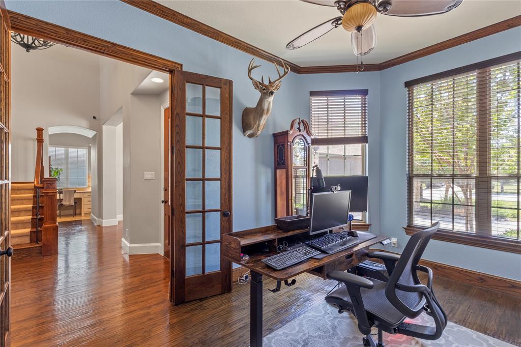 1305 Foxglove Circle