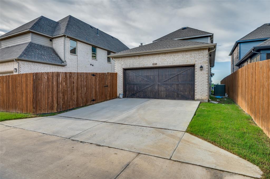 Lakes at River Trls East - Residential