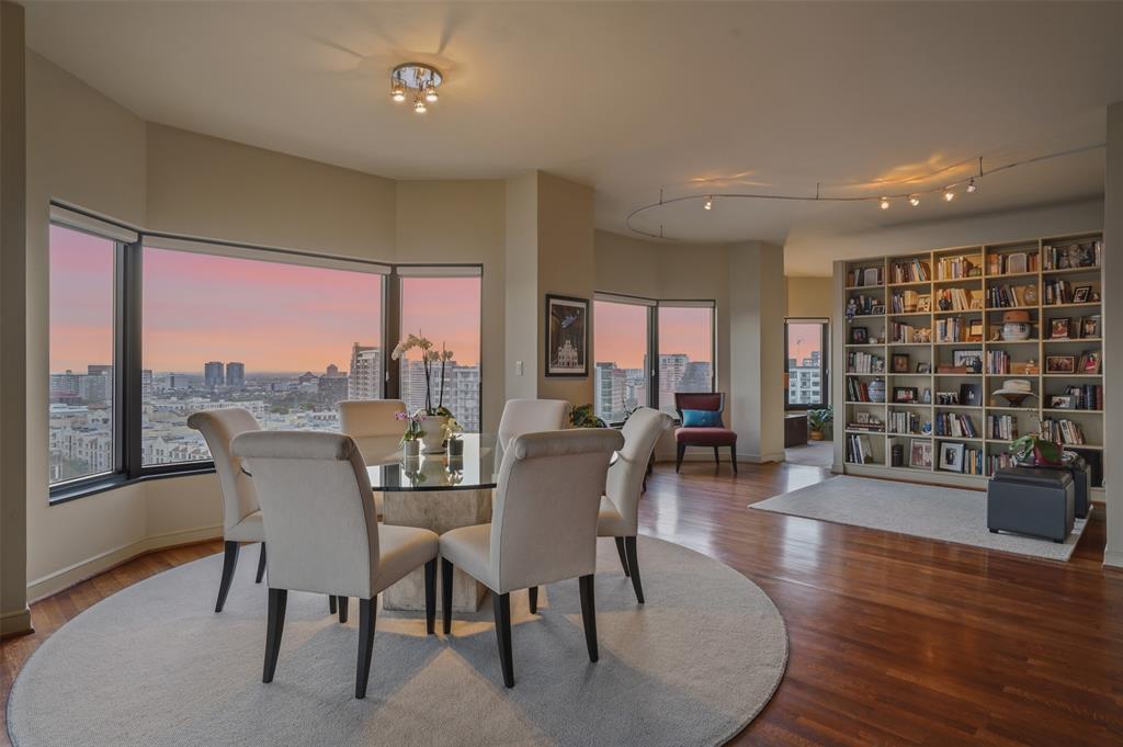 Latour Condo - Residential