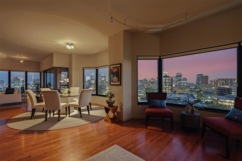 Latour Condo - Residential