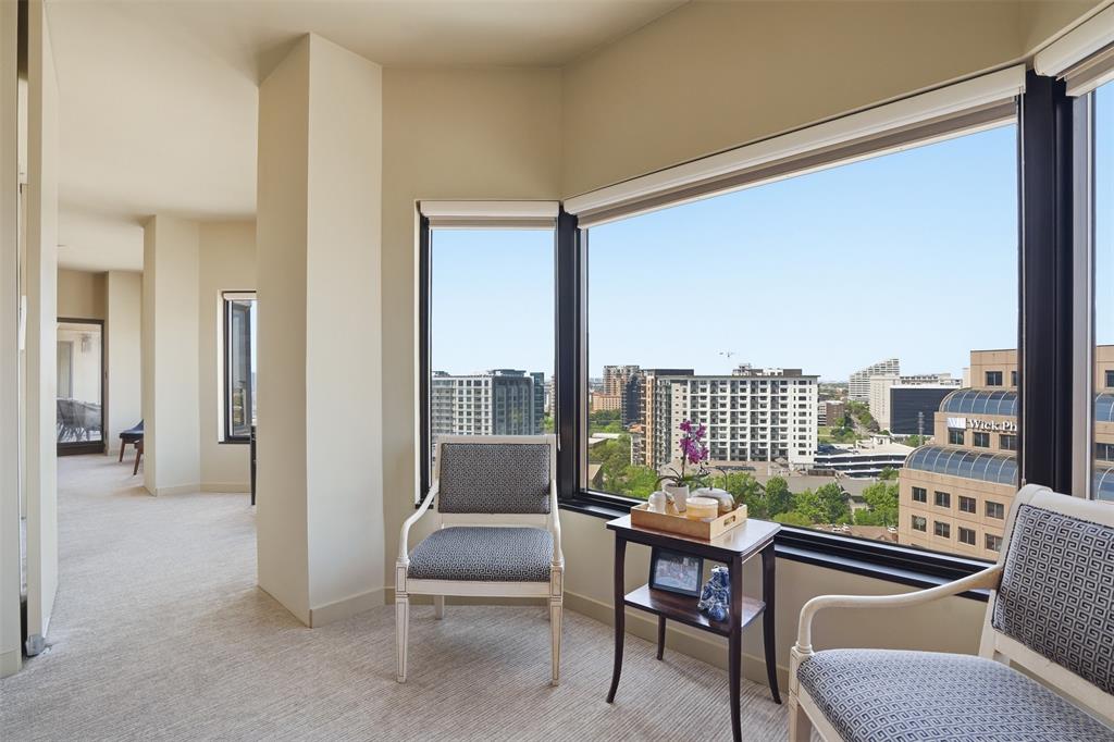 Latour Condo - Residential