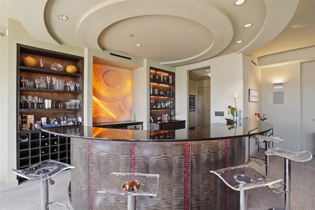 Latour Condo - Residential