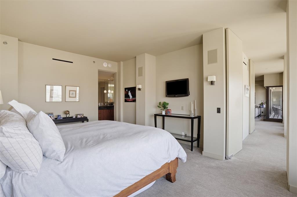 Latour Condo - Residential