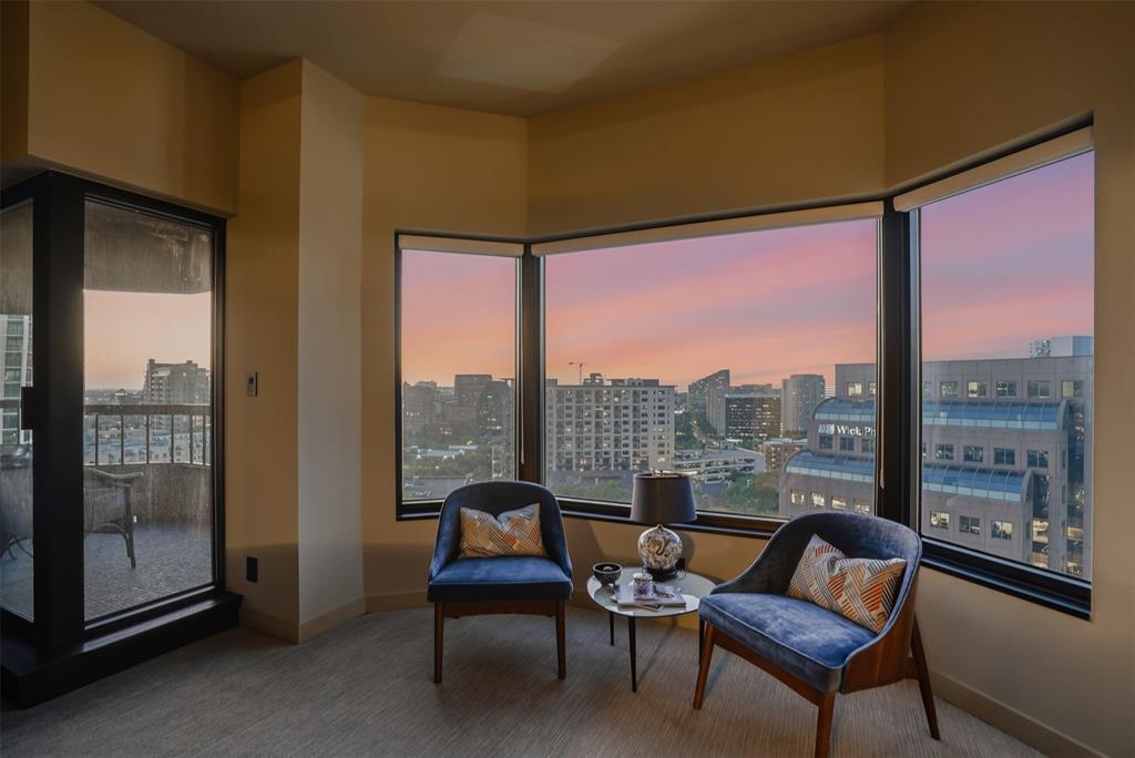 Latour Condo - Residential