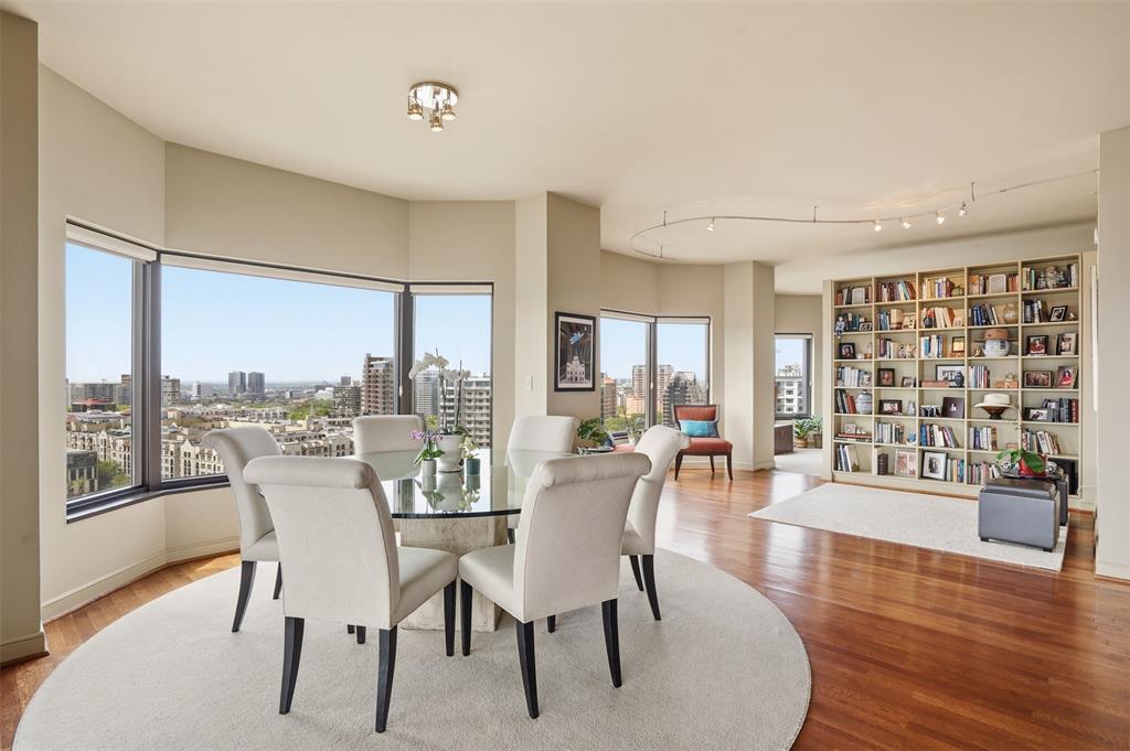 Latour Condo - Residential