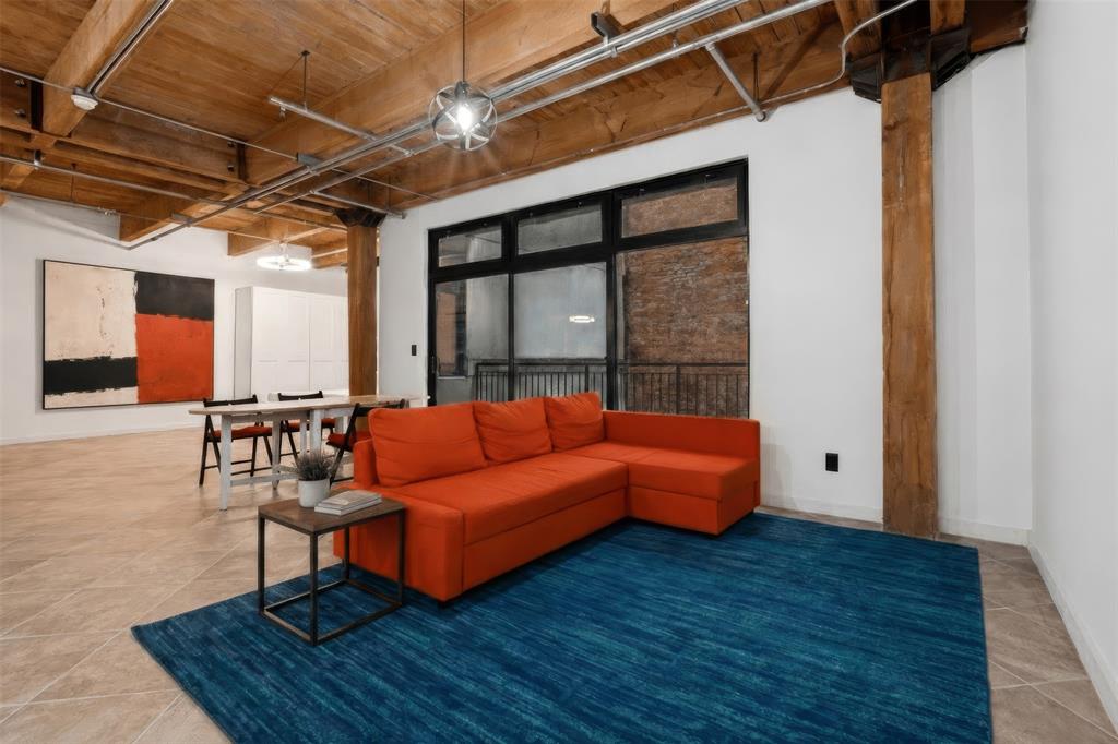 501 Elm Add - Residential