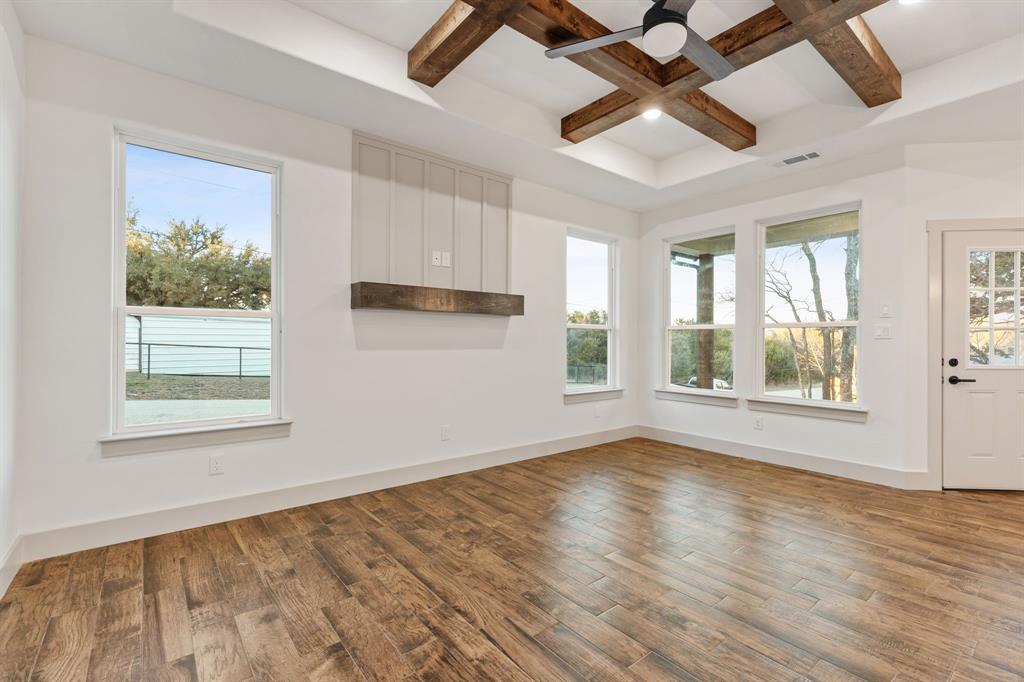 LAKESIDE HILLS - Residential