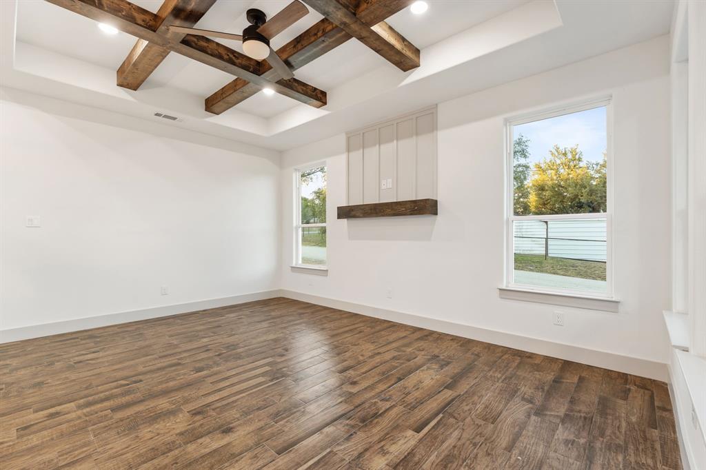 LAKESIDE HILLS - Residential