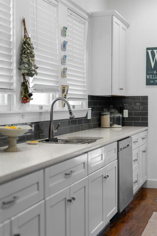 WINNETKA HEIGHTS - Residential