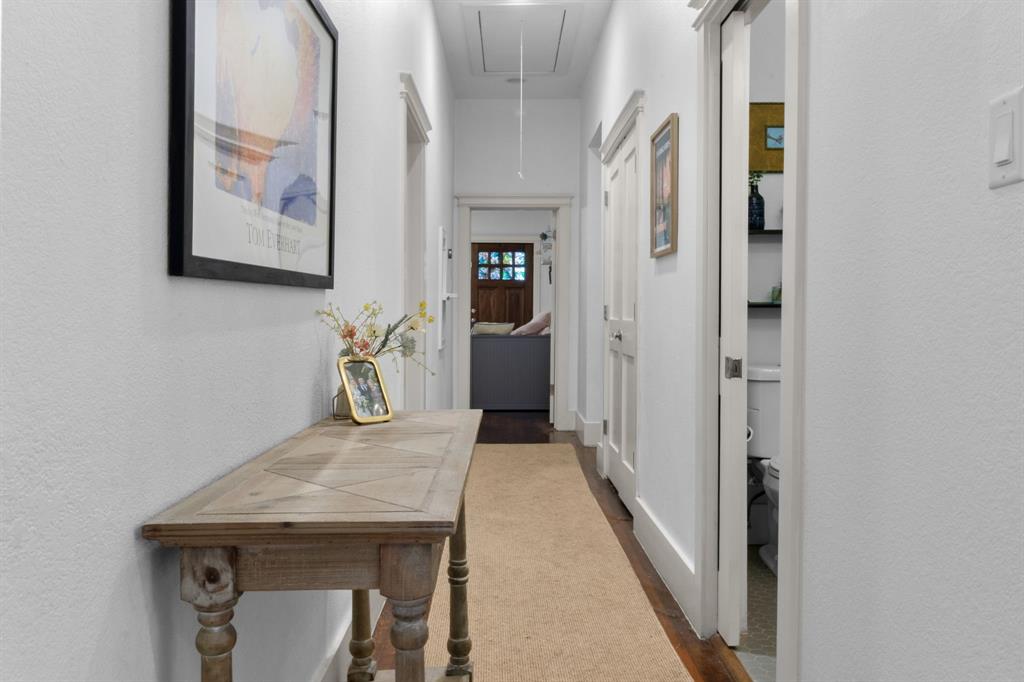 WINNETKA HEIGHTS - Residential