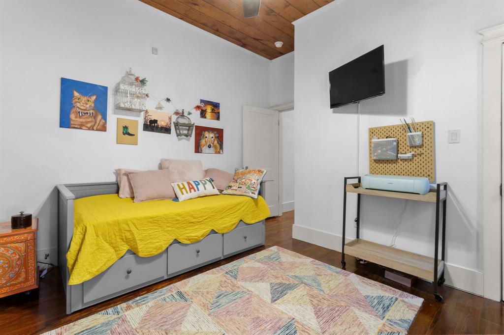 WINNETKA HEIGHTS - Residential