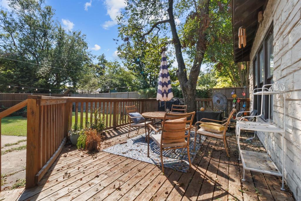 WINNETKA HEIGHTS - Residential