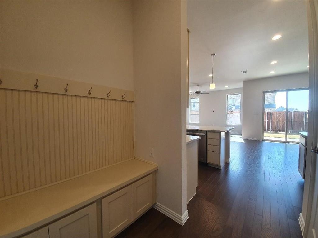 University Place Add Ph 1 - Residential Lease