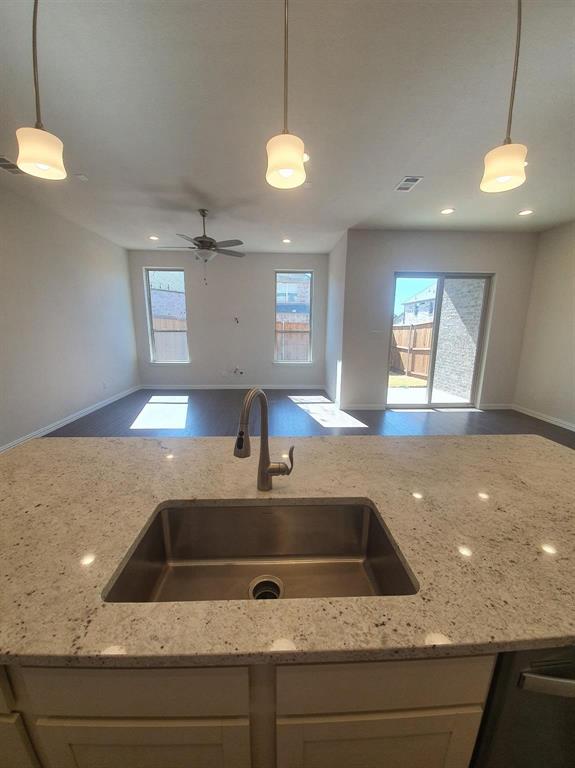 University Place Add Ph 1 - Residential Lease