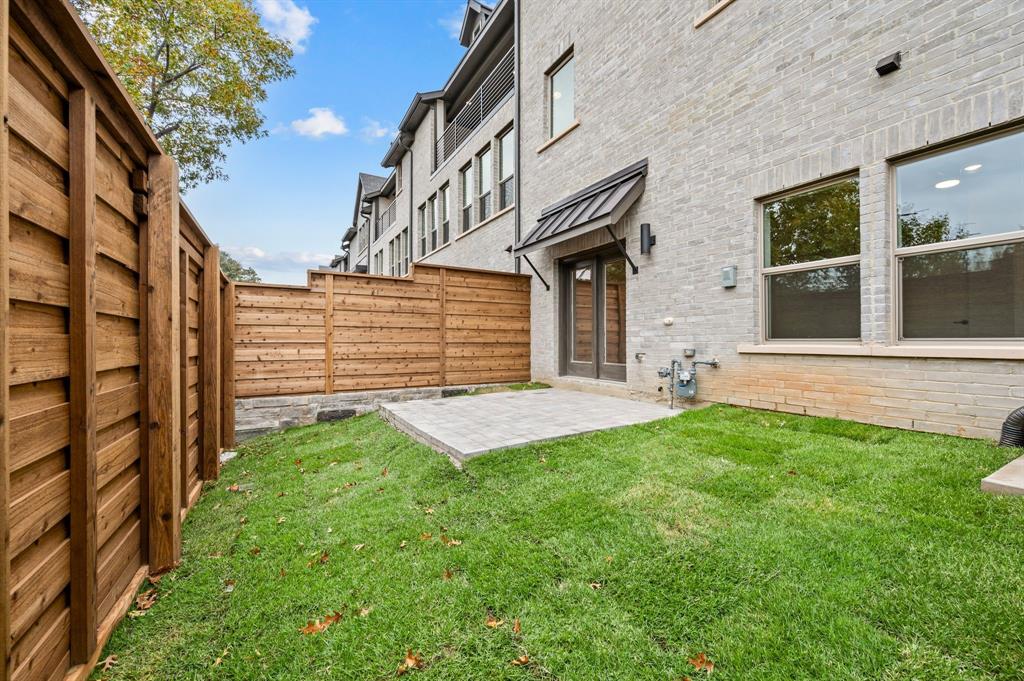 Linkside Las Colinas - Residential