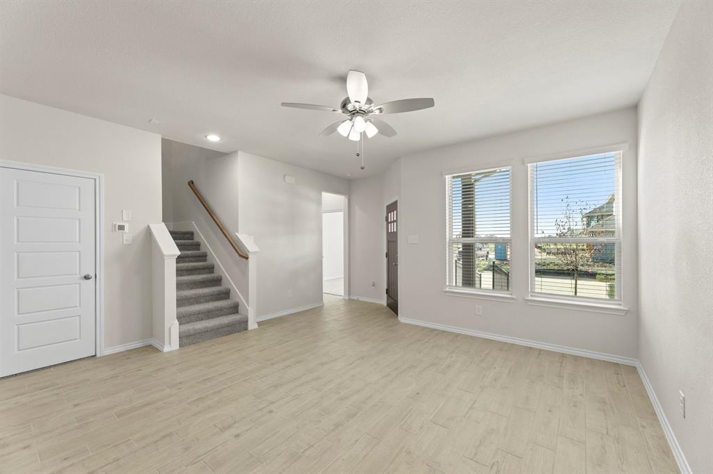 Creekshaw - Residential