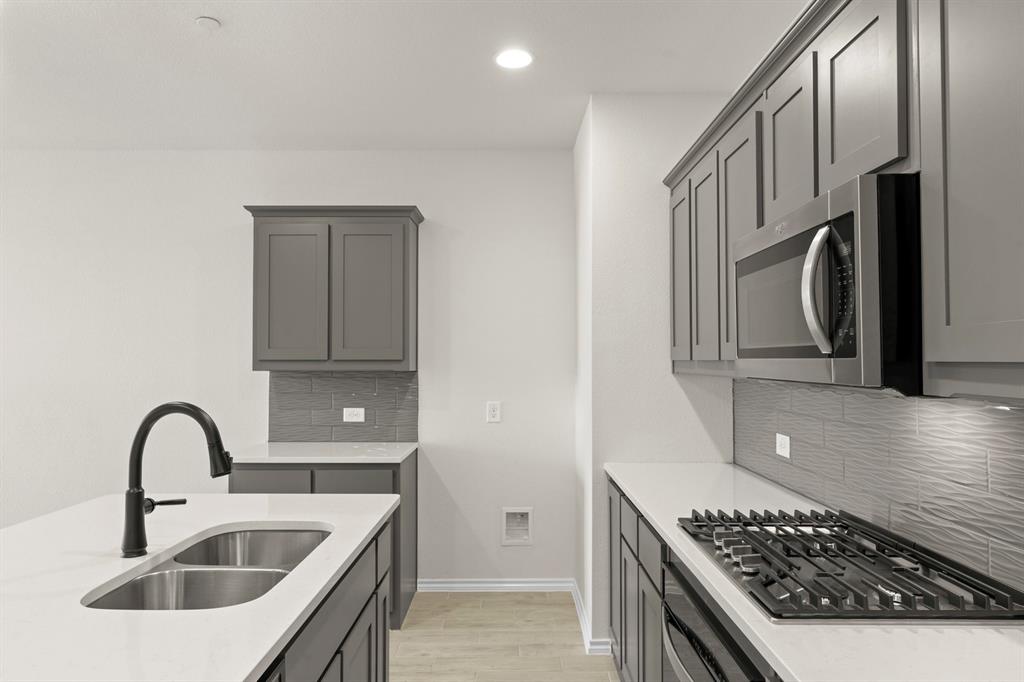 Creekshaw - Residential