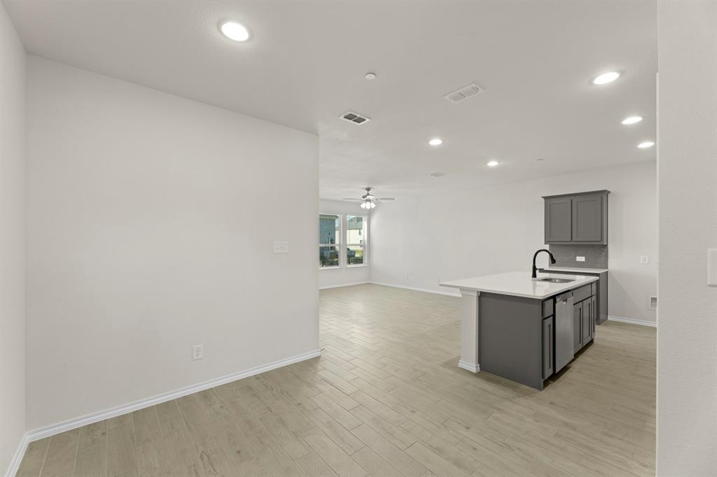 Creekshaw - Residential