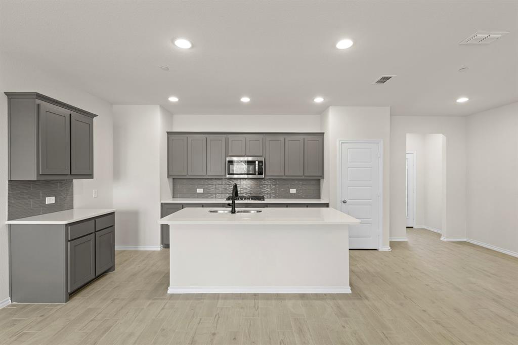 Creekshaw - Residential