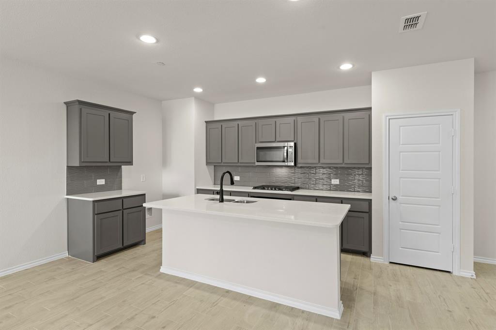 Creekshaw - Residential