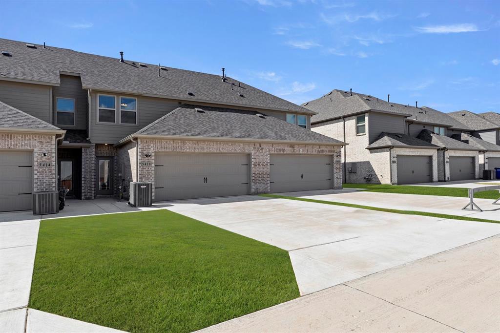 Creekshaw - Residential