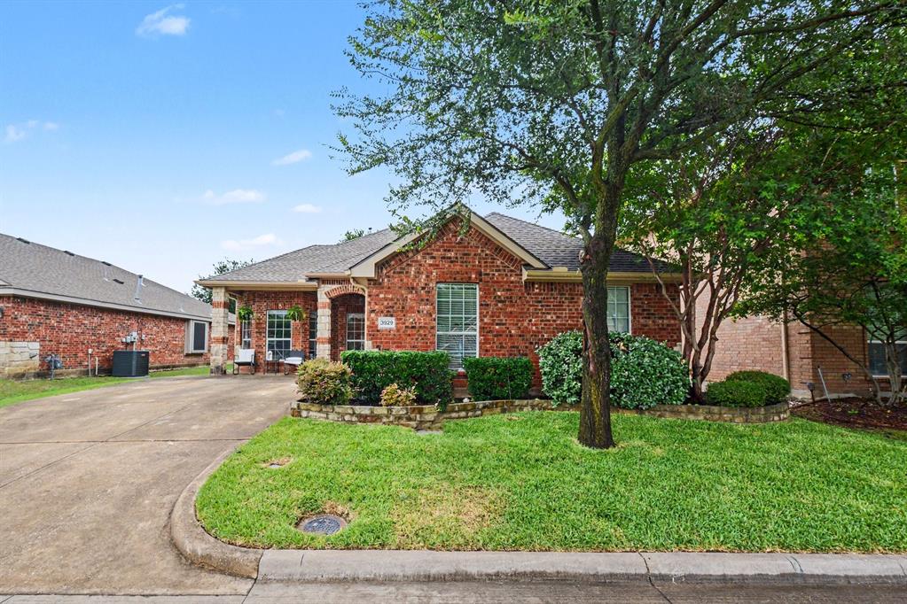 3929 La Tierra Linda Trail