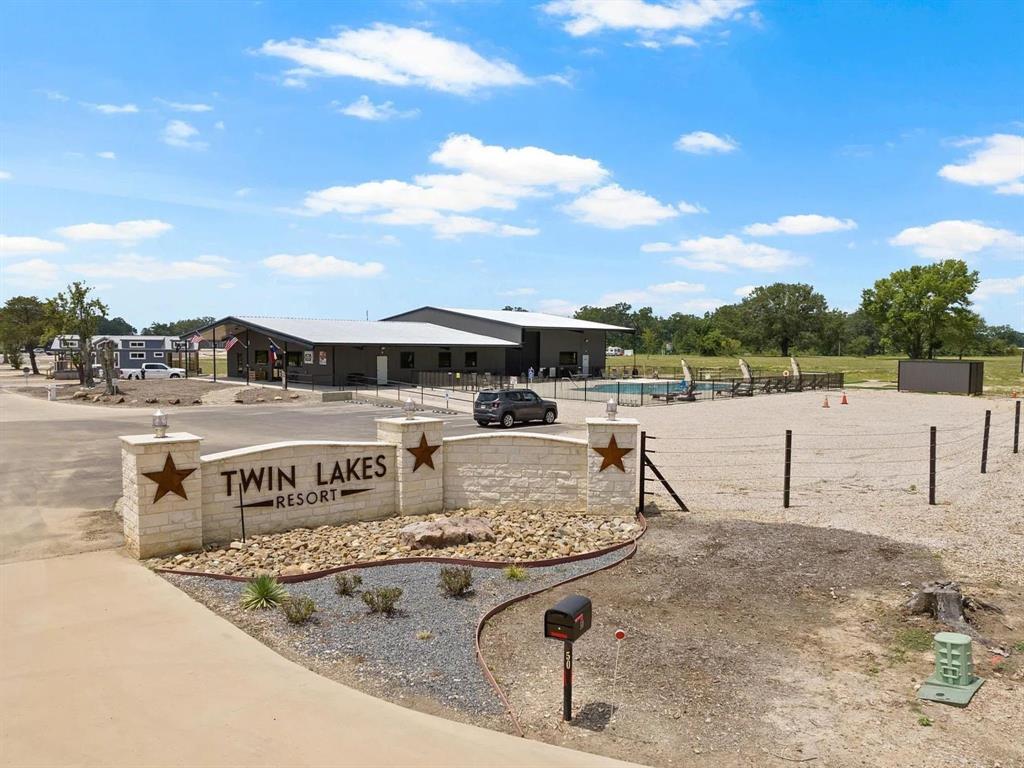 Twin Lakes Resort - Land