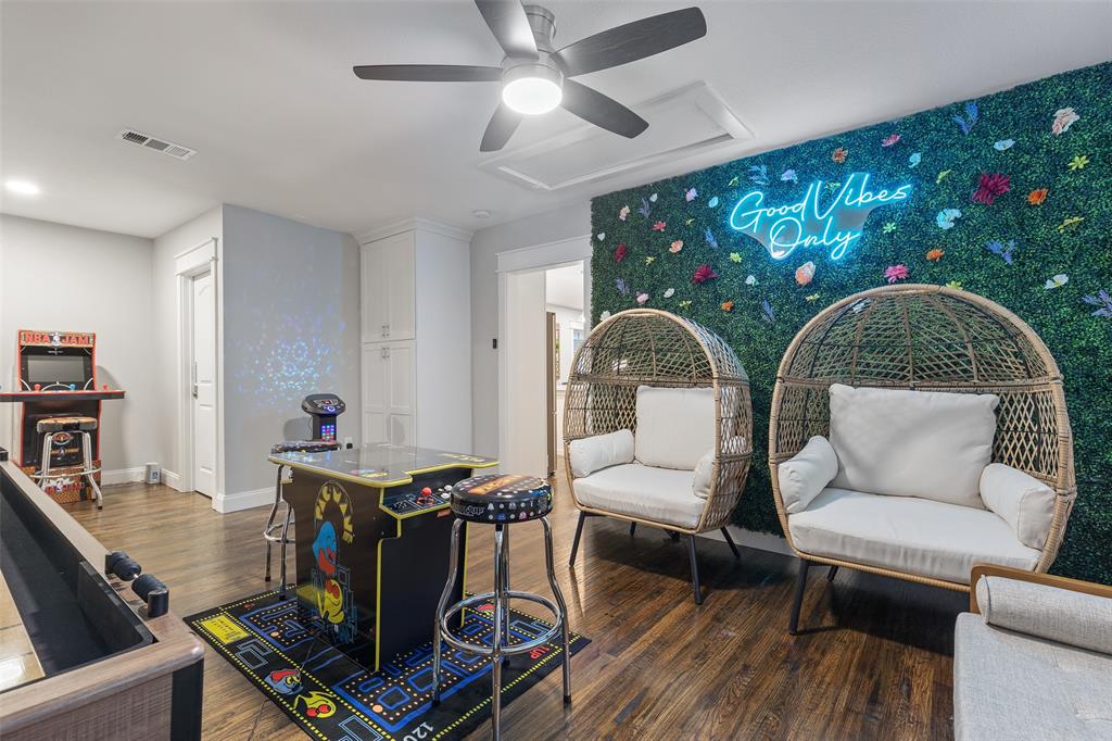 Elmwood Sub 2 - Residential Lease