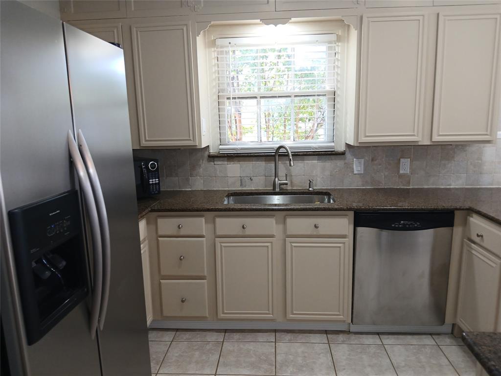 Kessler Plaza - Residential Lease