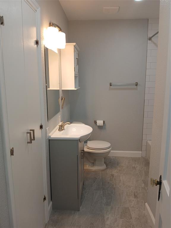 Kessler Plaza - Residential Lease