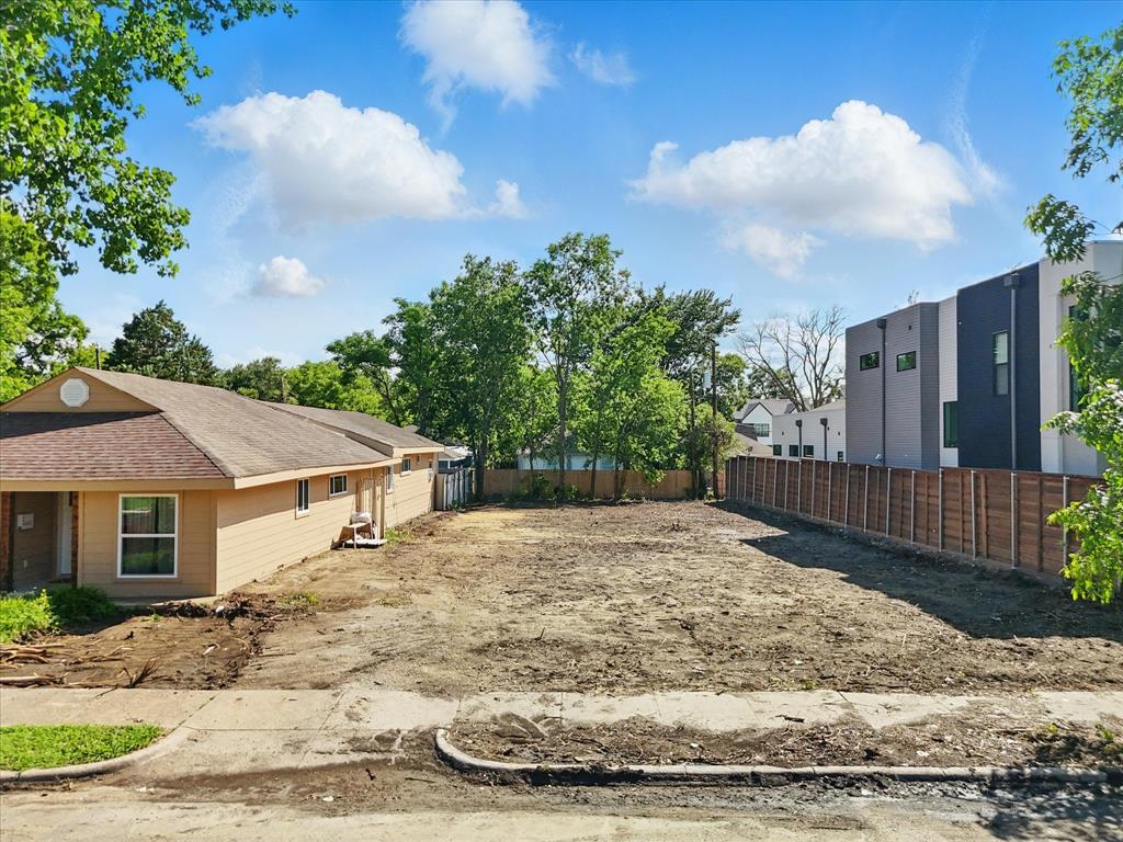 419 Cameron Avenue