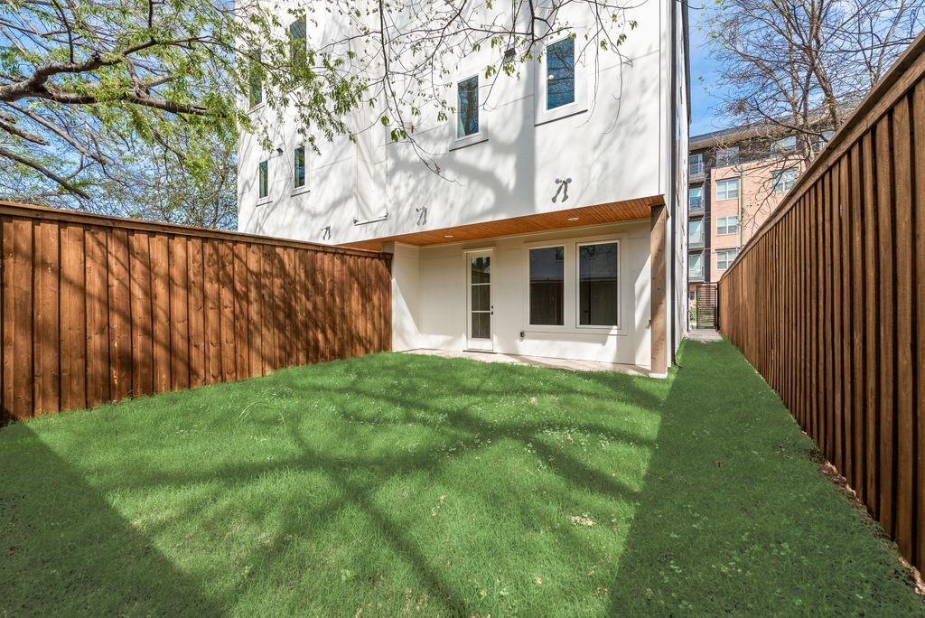 Z E COOMBS WEST END - Residential Income