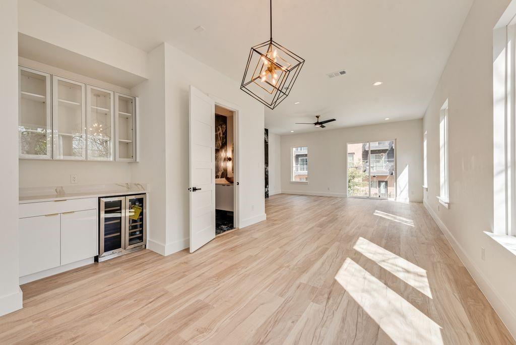 Z E COOMBS WEST END - Residential Income