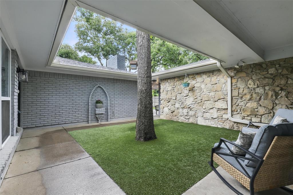 824 Wheelwood Drive