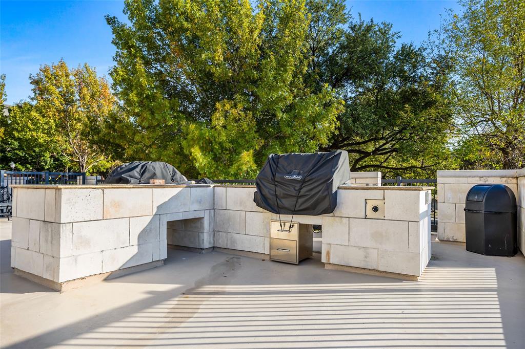 Villa De Leon Condo - Residential Lease