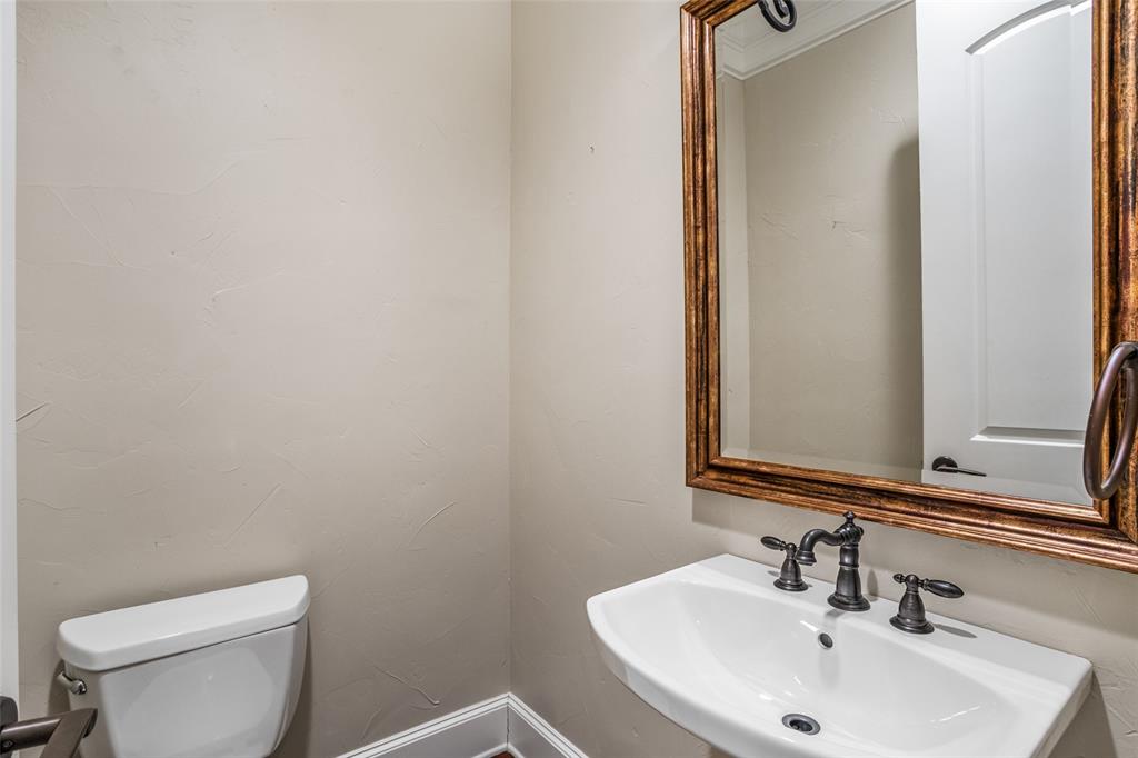 Villa De Leon Condo - Residential Lease