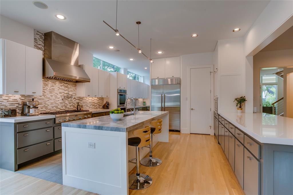 6411 Azalea Lane