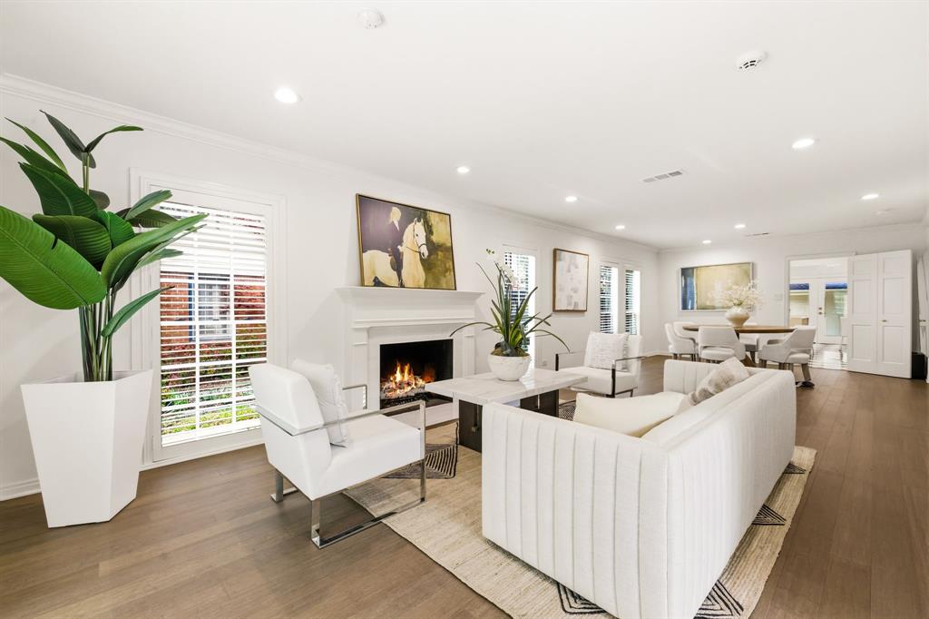 Highland Park West 09 Instl - Residential