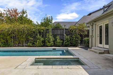 Tiny photo for 4684 S Versailles Avenue, Highland Park, TX 75209 (MLS # 21217637)