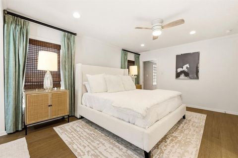 Tiny photo for 4684 S Versailles Avenue, Highland Park, TX 75209 (MLS # 21217637)