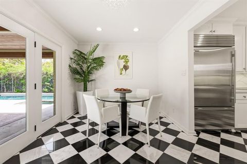 Tiny photo for 4684 S Versailles Avenue, Highland Park, TX 75209 (MLS # 21217637)