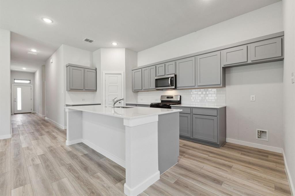 2474 Adenmore Lane