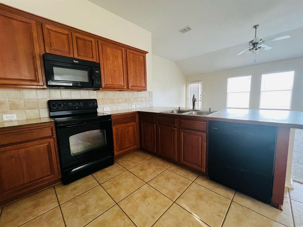 Photo of 512 Mustang Trail, Celina, TX 75009 (MLS # 21215212)