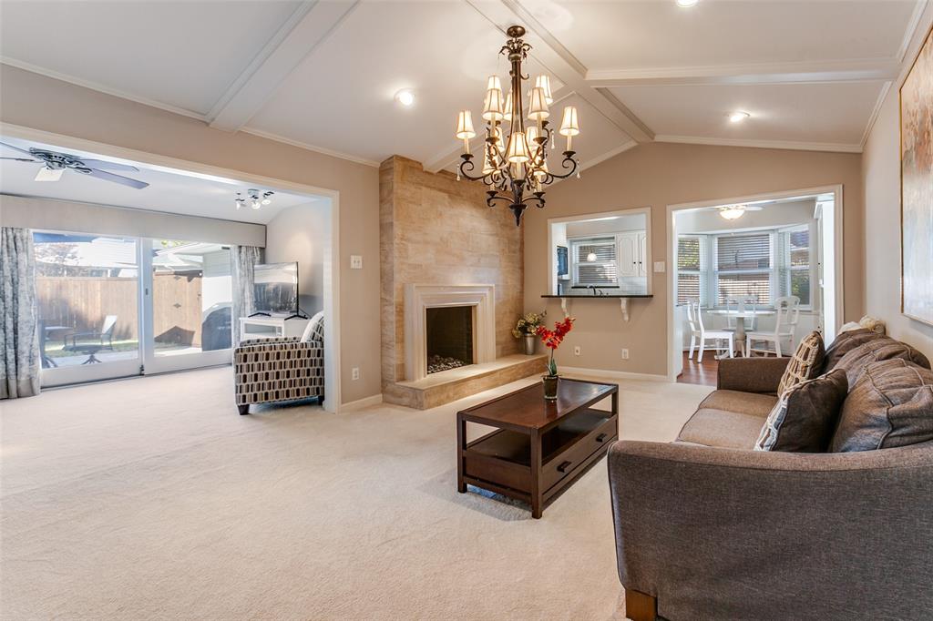 204 S Waterview Drive