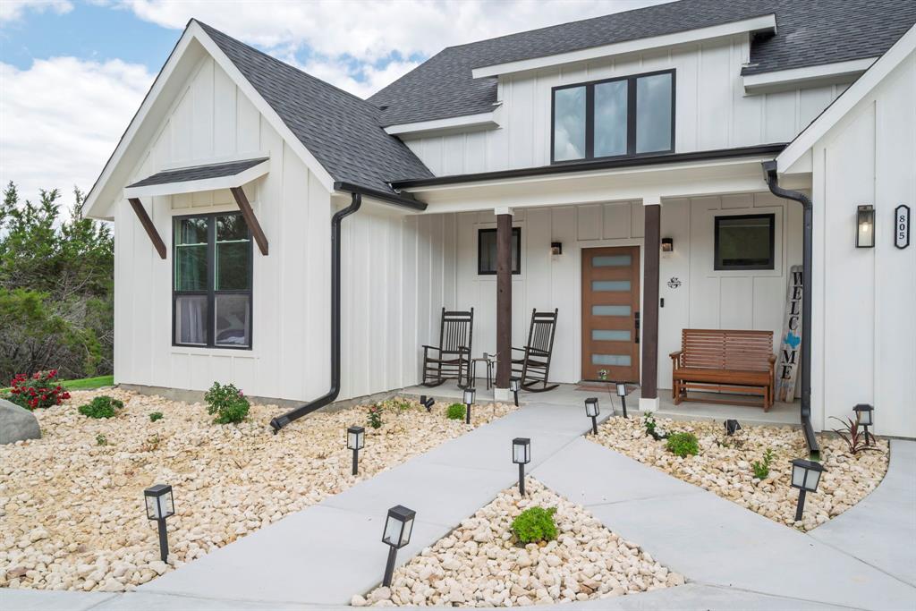 805 Hidden Valley