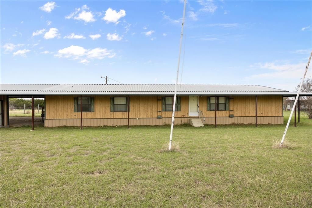 Photo of 6931 Tin Top Highway, Weatherford, TX 76087 (MLS # 21252439)