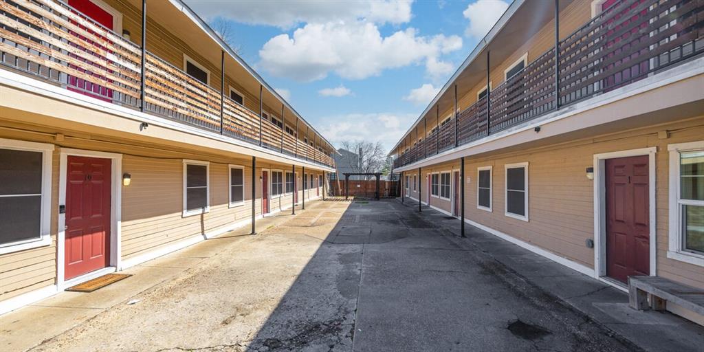 East Columbia Place - Residential Lease